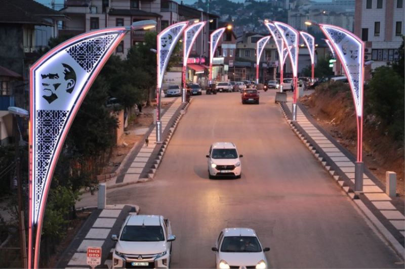 Turan Güneş’in yolunu Atatürk aydınlatıyor