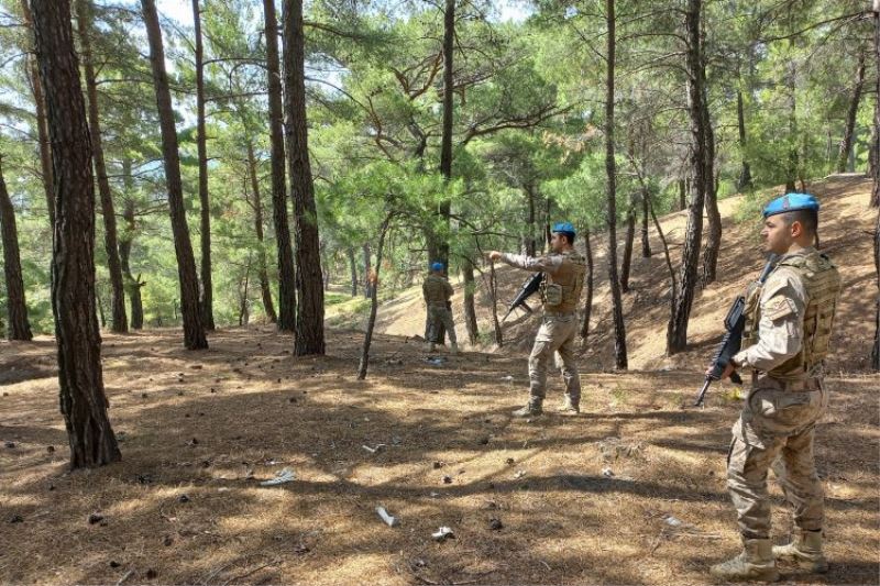 Asker Balıkesir ormanlarında nöbette