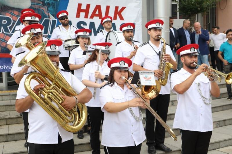 İzmit Kent Orkestrası bayram neşesini zirveye taşıdı