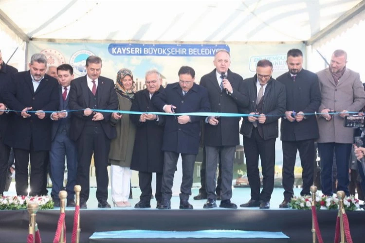 Kayseri Yeşilhisar İlçe Halk Kütüphanesi açıldı