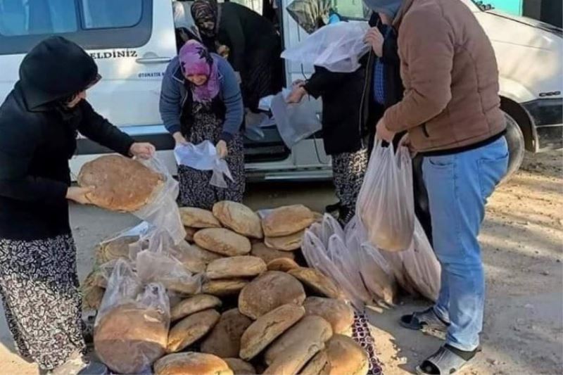 Harmancık halkından depremzedeler için köy ekmeği