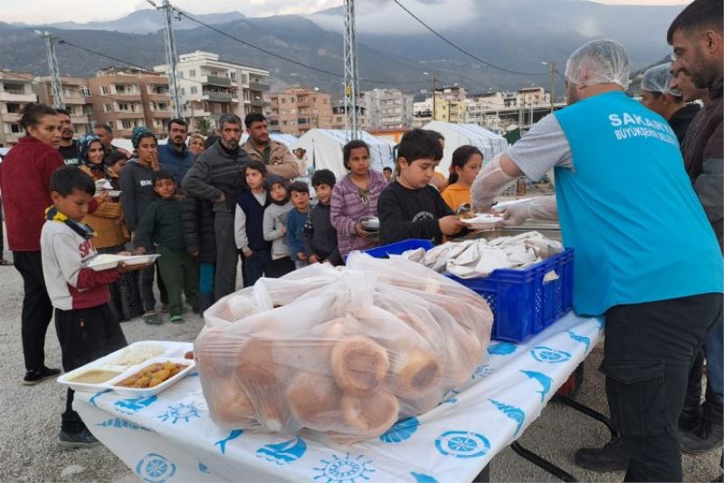 Deprem bölgesinde oruçlar Sakarya