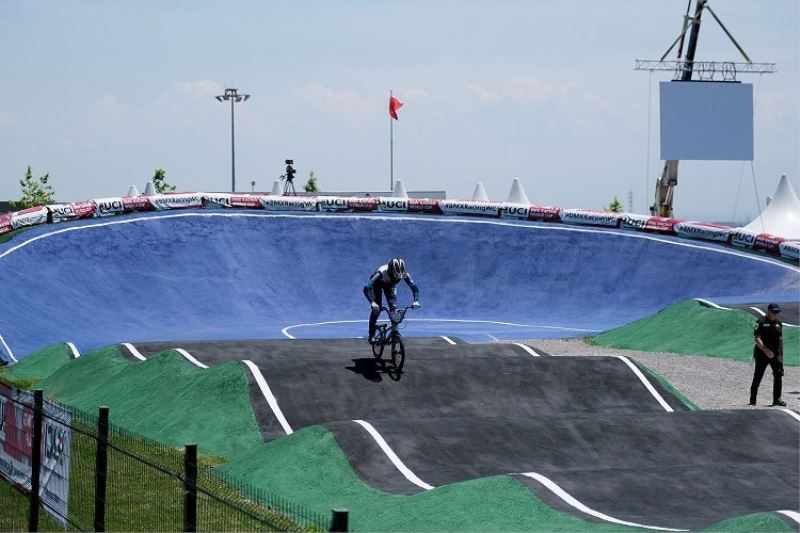 BMX Dünya Kupası sporcularından Sakarya’ya övgü