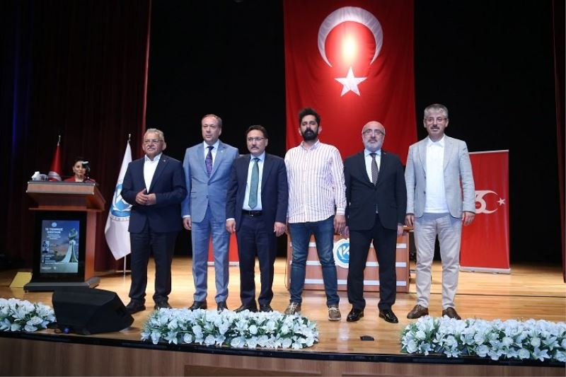 Kayseri protokolü 15 Temmuz konferansına katıldı