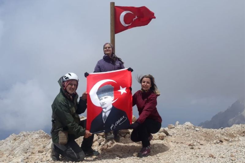 Manisalı dağcılardan bayramda iki tırmanış