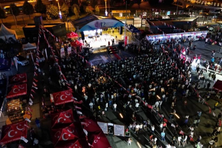 İzmit’te festival ateşi yakıldı