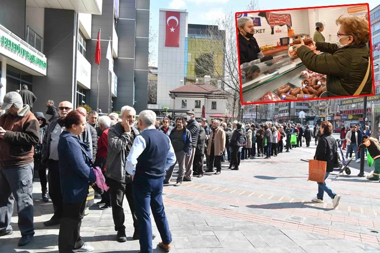 Banka değil, ucuz et kuyruğu!