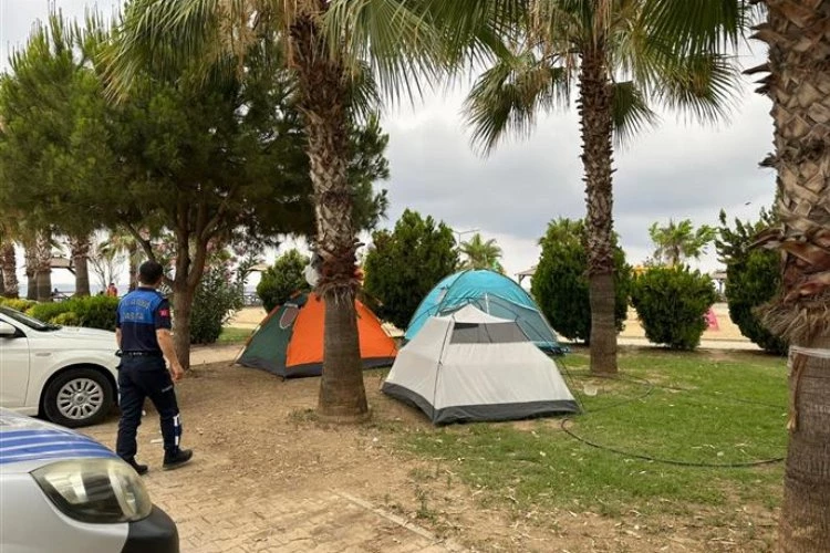 Zabıtadan park otellere baskın