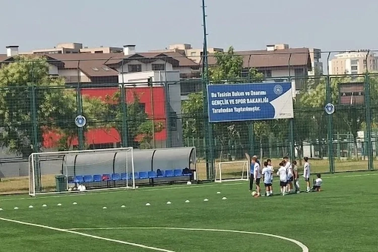 Emek Spor Tesisleri