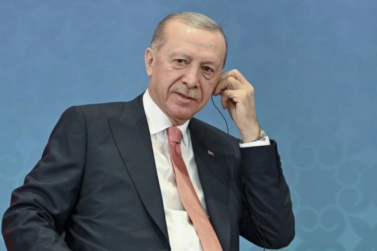 Cumhurbaşkanı Erdoğan’dan, İran’a tebrik telefonu