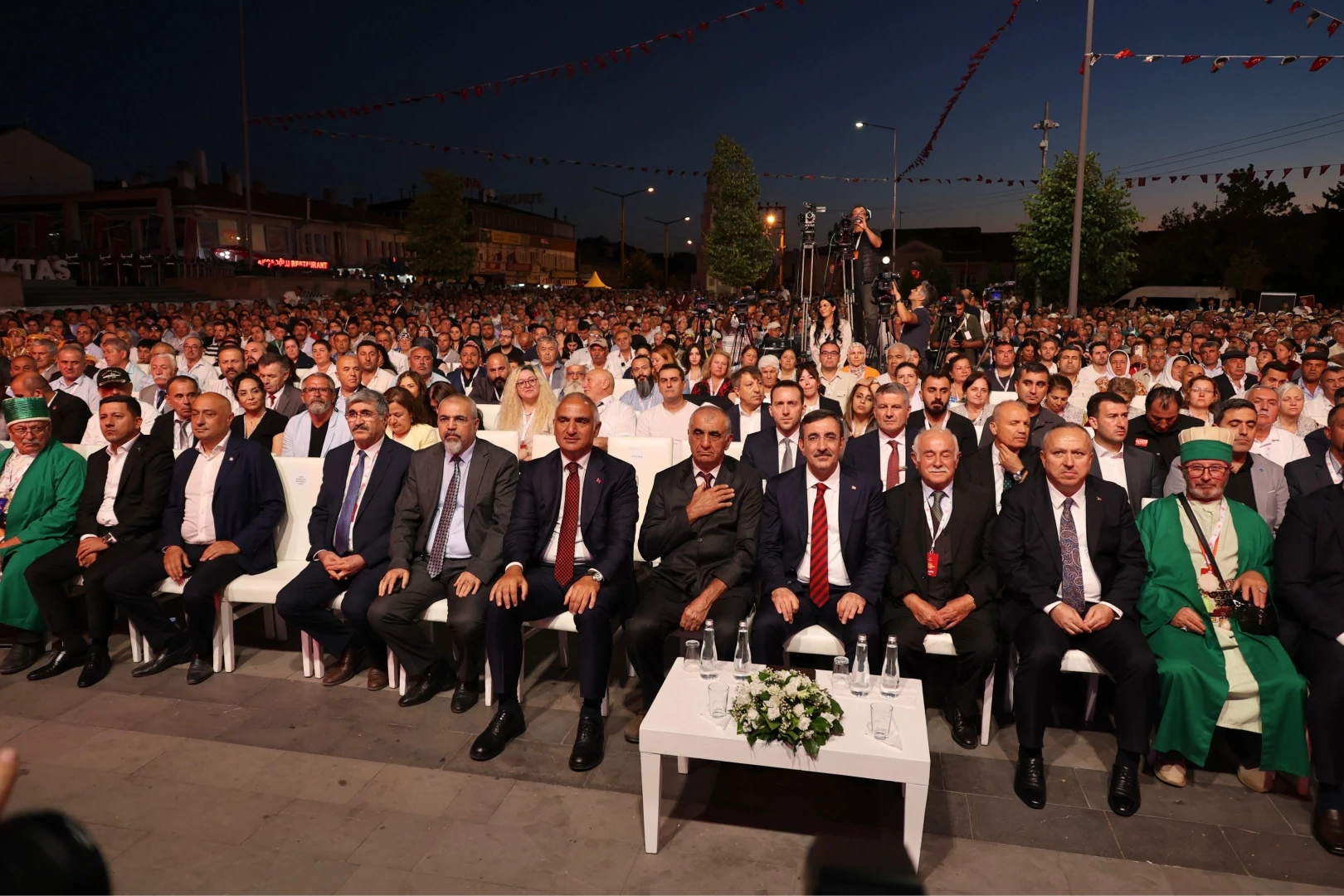 Belediye Başkanı Arı, Hacı Bektaş Veli