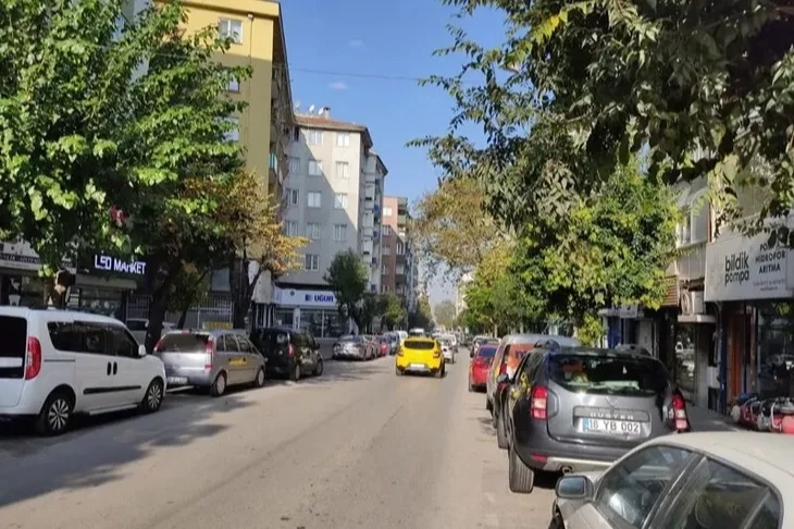 Gazcılar Caddesi’ndeki otopark sorunu vatandaşı zor durumda bırakıyor