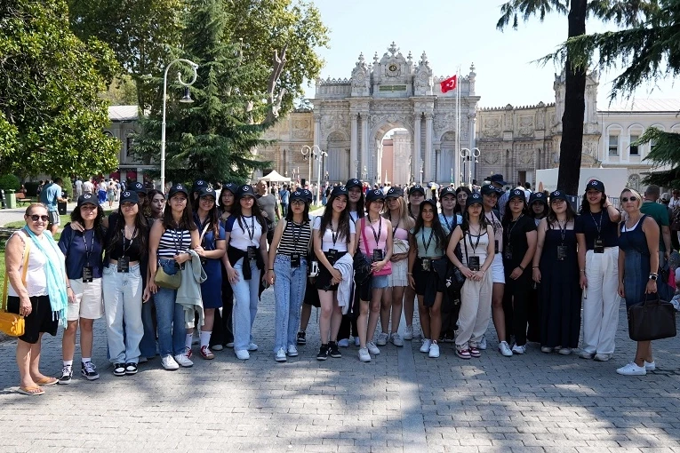 Yıldız Kızlar’la geleneksel İstanbul ziyareti