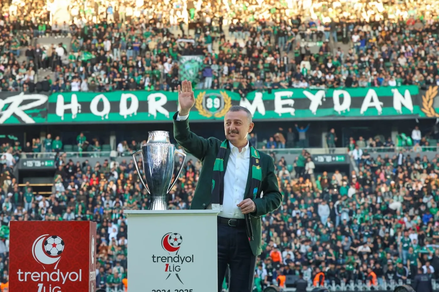 Hem taraftarı, hem Kocaelispor