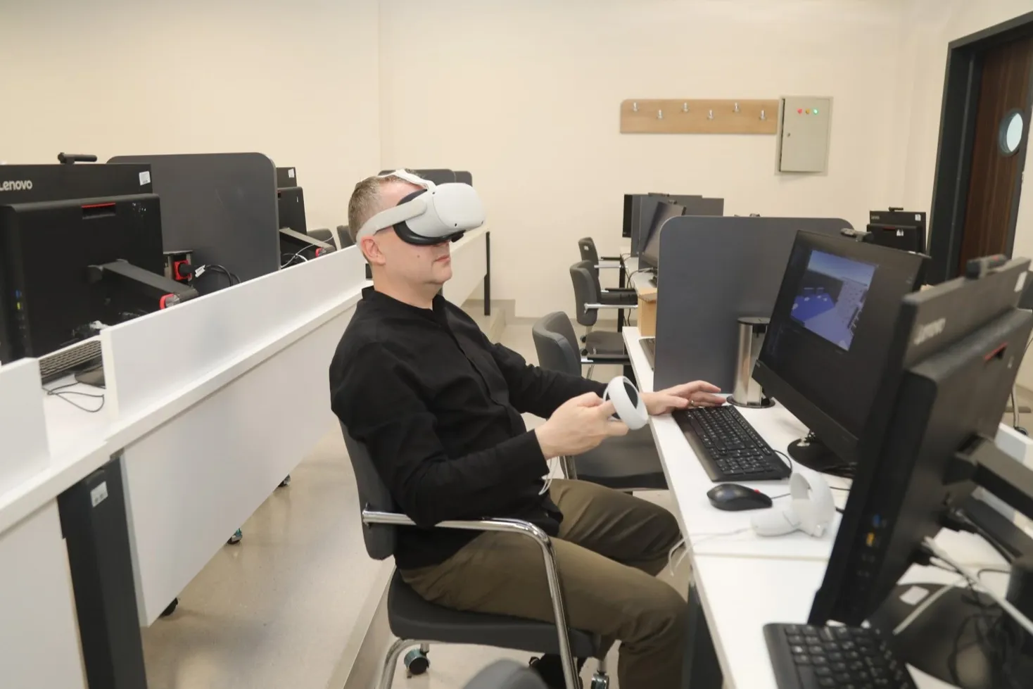 BTÜ’den Avrupa destekli yenilik... Forklift operatörlerine XR teknolojili eğitim simülatörü