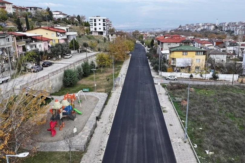 Denizli’de ulaşım ağı sıcak asfaltla yenileniyor