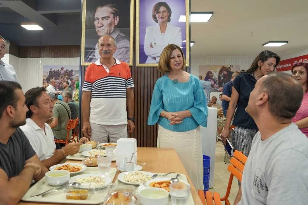 Ayşe Ünlüce