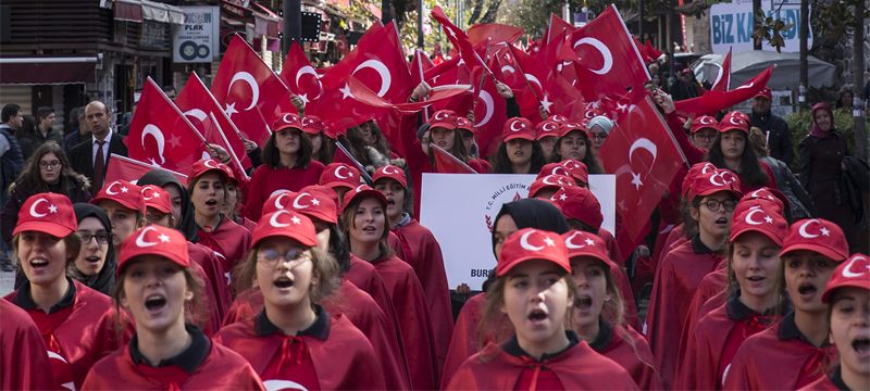 19 Mayıs coşkusu evlere taşınıyor