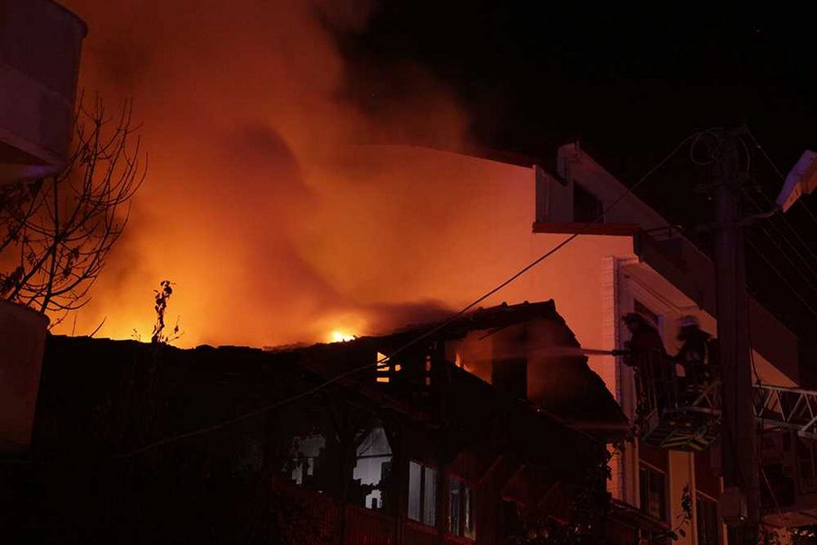 Suriyeli ailenin evinde yangın: 2 ölü, 3 yaralı