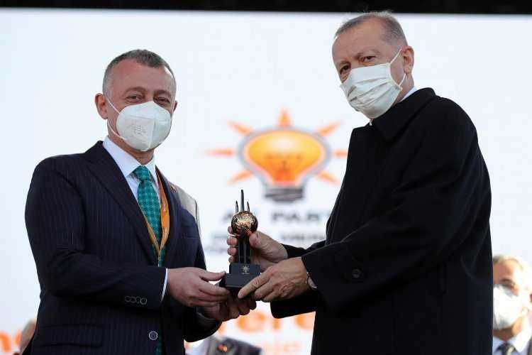 Kocaeli Büyükşehire, Cumhurbaşkanı Erdoğandan gençlik ödülü 