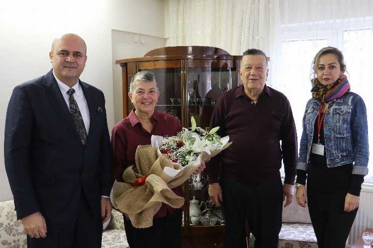 Manisa Büyükşehir Belediye Başkanı Ergünden Safiye öğretmene sürpriz 