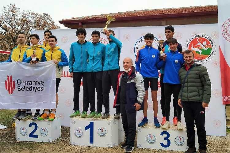 Bursa Osmangazinin atletizmde bölgesel başarısı