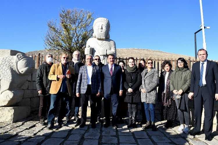 İtalyan gazeteciler Malatyada Arslantepe Höyüğüne hayran kaldılar