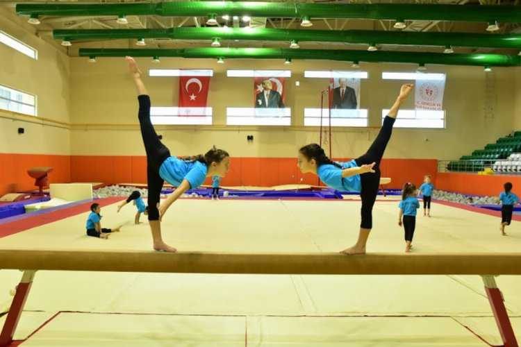 Bursa Yıldırım Belediyesinin Kış Spor Okulları kayıtları başladı 