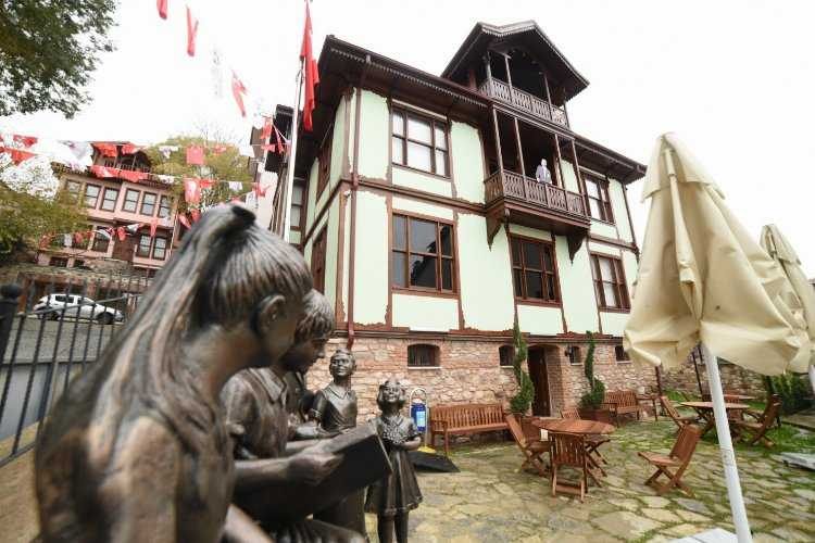 Kocaeli İzmitte Atatürk Evi Müzesi tadilata alınıyor