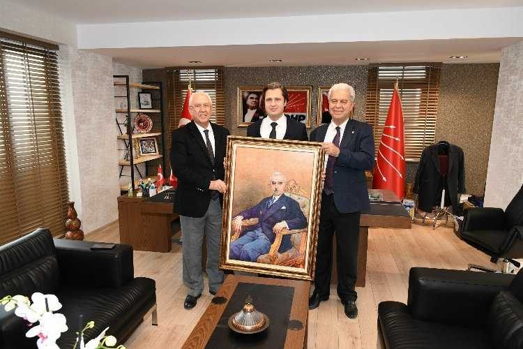 Karabağlardan CHP İzmir İl Başkanlığına hayırlı olsun ziyareti