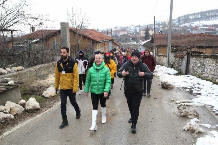 Bursa Nilüferde sevgi için yürüdüler