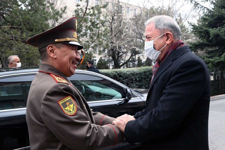 Bakan Akar, Kırgızistanlı mevkidaşını ağırladı