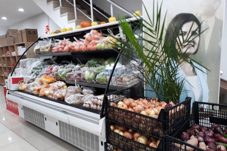 Kocaeli İzmit Belediyesi Gıda Bankası gönüllere dokunmaya devam ediyor