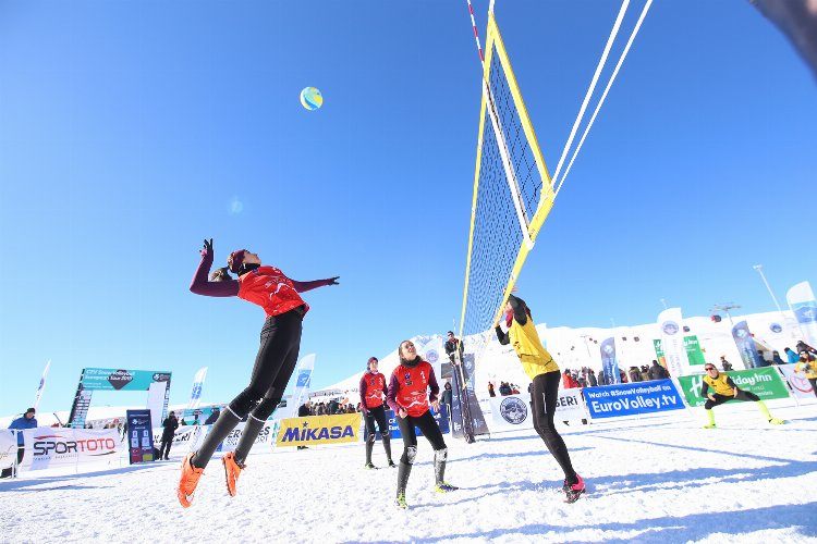 Kar voleybolu Avrupa Kupası Kayseri Erciyeste