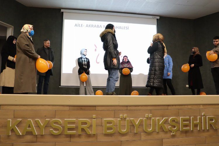 Kayseri Büyükşehirin Mutlu Evlilik Akademisi devam ediyor 