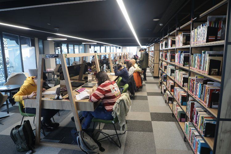 Kayseri Talasın kütüphaneleri öğrencilerin gözdesi 
