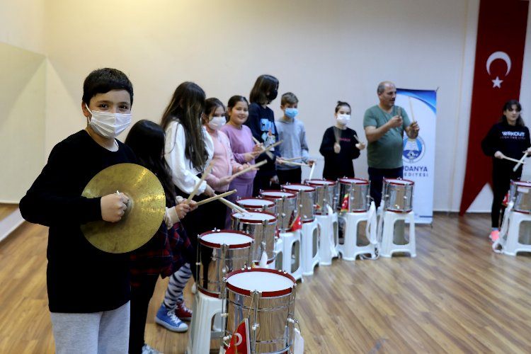 Bursa Mudanyada Çocuk Bandosu 23 Nisana hazırlanıyor