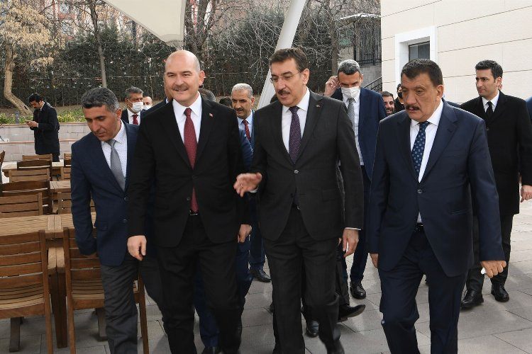 Başkan Gürkan, muhtarlarla birlikte Bakan Soylu ile Ankarada bir araya geldi 