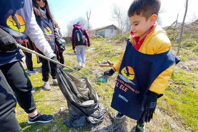 Uludağ Elektrik ve Yeşimden leylek göç yollarında temizlik