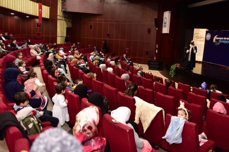 Yazar Merve Gülcemal Bursada Yıldırımlılarla buluştu