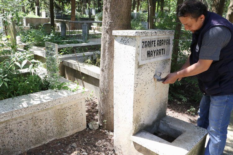 Manisada mezarlık çeşmelerine bakım