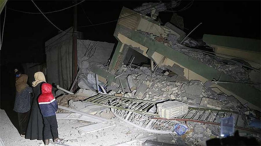 Depremde kaybettiği 8 yakınının acısını hala yaşıyor