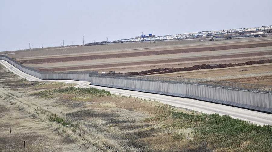 TOKİ Suriye sınırındaki duvarı tamamladı