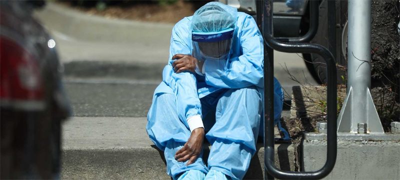 İngiltere’de son 24 saatte koronavirüsten 413 kişi öldü