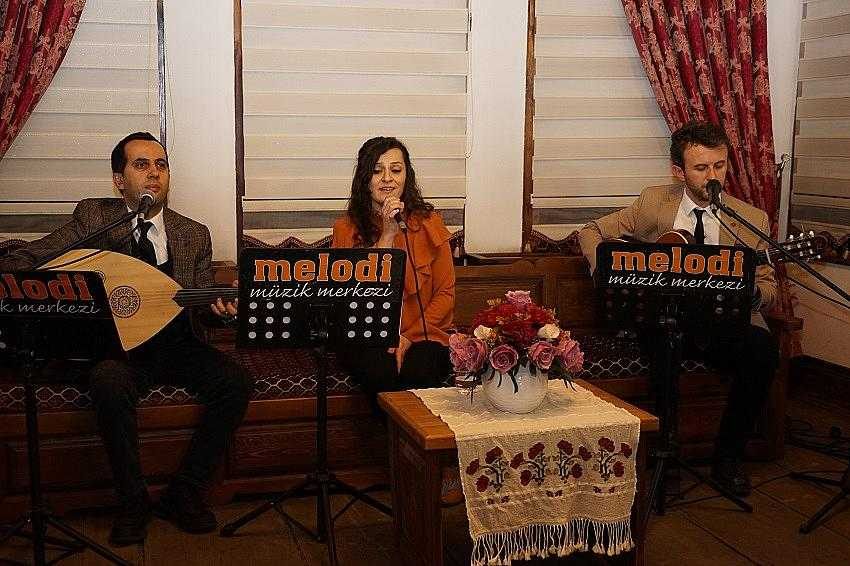 Kastamonu Belediyesi, sosyal medyadan verdiği konserle nostaljiyi yaşattı