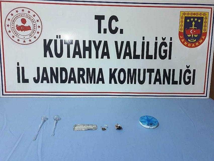 Kütahya’da uyuşturucu operasyonu: 2 gözaltı