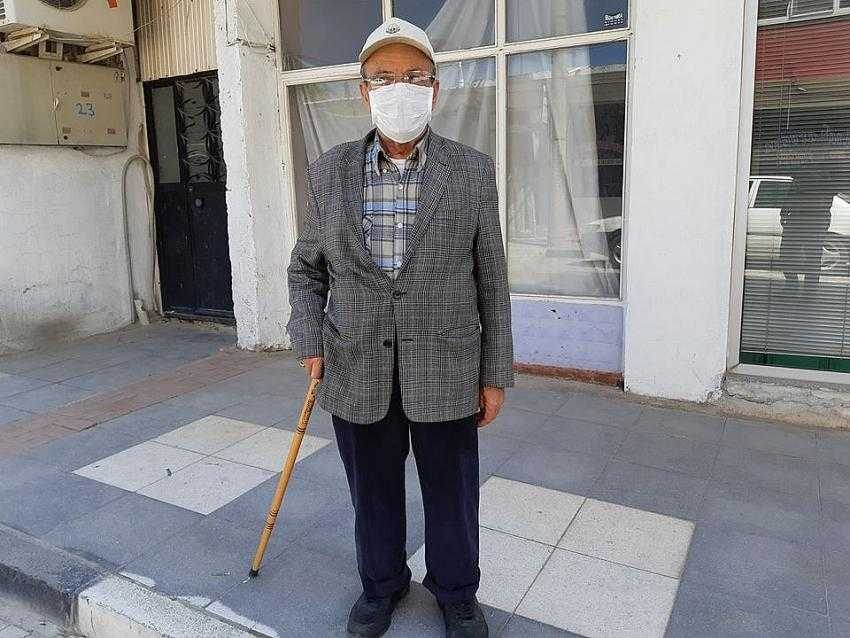 Selendi’de 65 yaş ve üzeri vatandaşlar haftalar sonra sokağa çıktı
