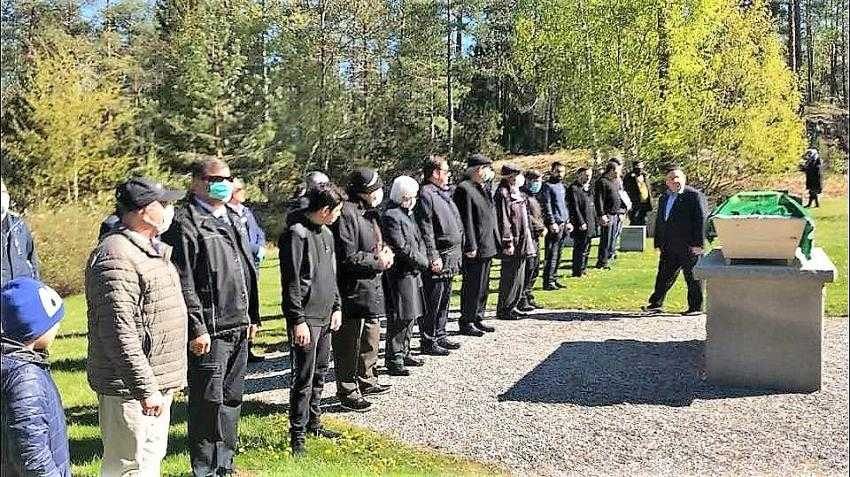 İsveç’te korona virüsten hayatını kaybeden Türk vatandaşı toprağa verildi