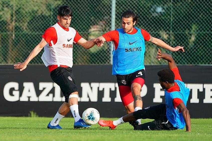 Gaziantep FK hazırlıklarını sürdürüyor