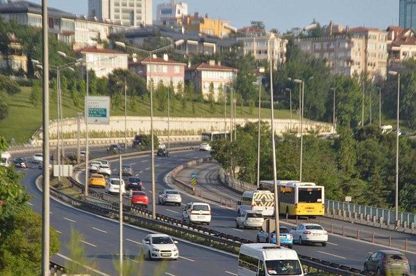 Yeni Normalin ikinci haftasında İstanbul’daki trafik yoğunluğu yüzde 27 ‘ye ulaştı